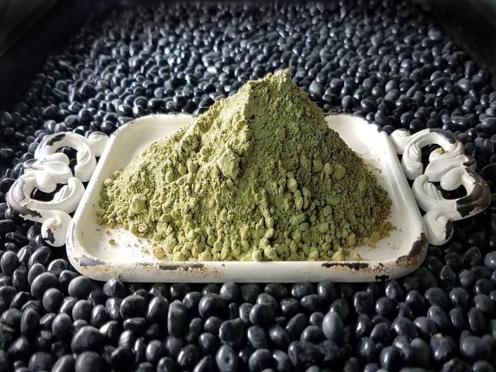 White Vein Kratom Powder